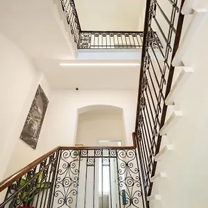 le-camere-sui-colli-2.hotelitalianriviera.com/