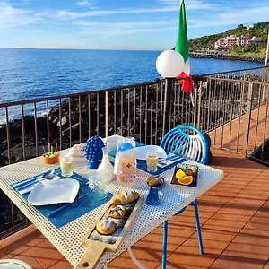 ** Bed & Breakfast Made In Sicily Santa Tecla Italië